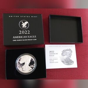 COLLECTIBLES. TYPE 2 -- 2022 W  American Eagle One Ounce Silver Proof box / coa